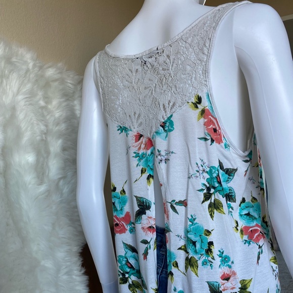 Ambiance High Low Open Back - Picture 4 of 7